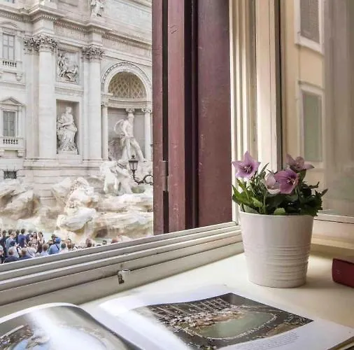 Luxury With Direct Trevi Fountain View Romantic * Rome