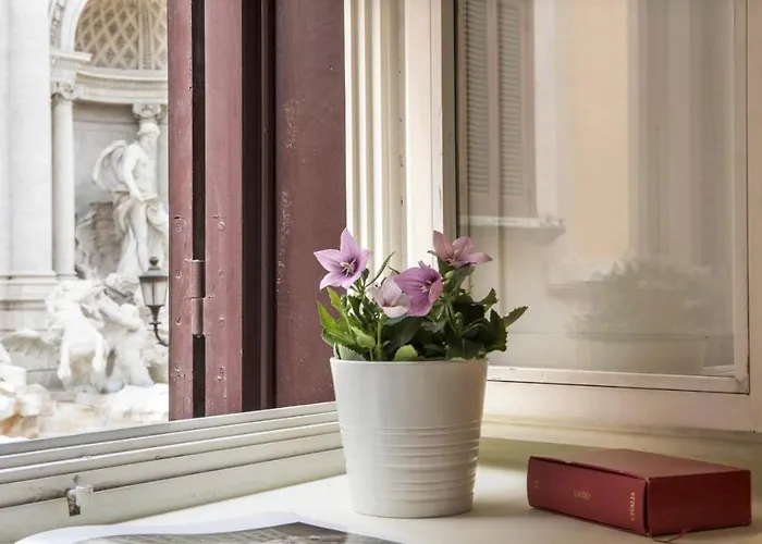 Appartement Luxury With Direct Trevi Fountain View Romantic