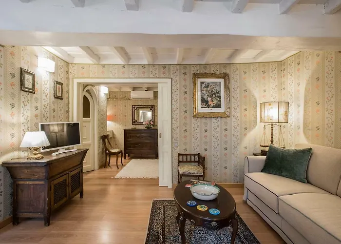 Appartement Luxury With Direct Trevi Fountain View Romantic