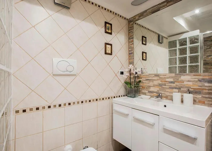 Luxury With Direct Trevi Fountain View Romantic *