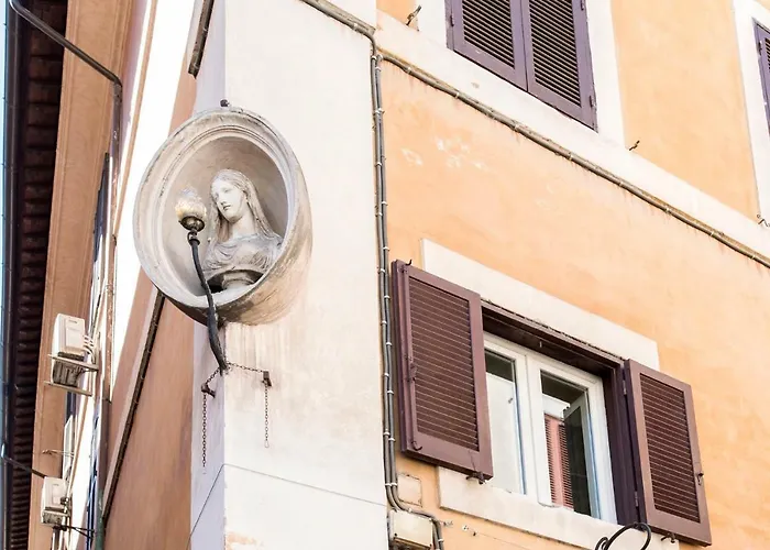 Appartement Luxury With Direct Trevi Fountain View Romantic