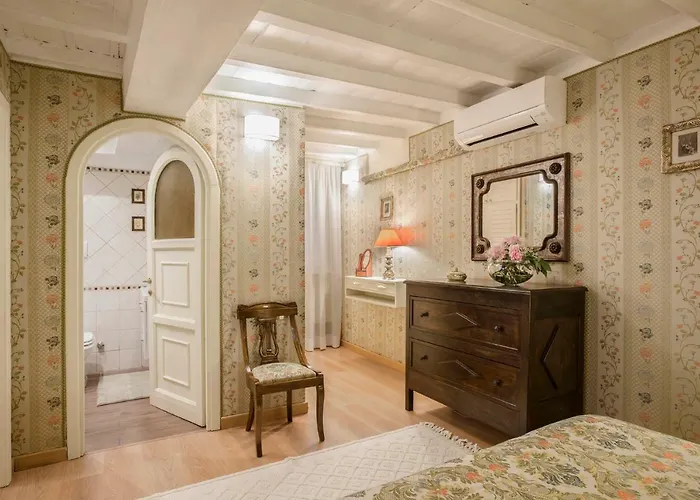 Appartement Luxury With Direct Trevi Fountain View Romantic *